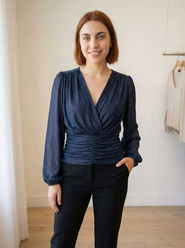 Blouse satinée à l’éclat subtil – Marine