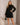 Kurzes Damenkleid mit Rüschen und langen Ärmeln - Schwarz