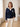 Grauer Pullover mit V-Ausschnitt und Spitzenherz – Marineblau