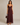 Elegantes langes Kleid mit schmalen Trägern und Spitzenbesatz - Braun